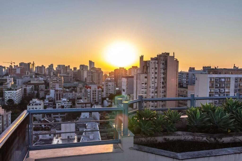 Aparthotel Flat Avenida Independencia Porto Alegre Esterno foto